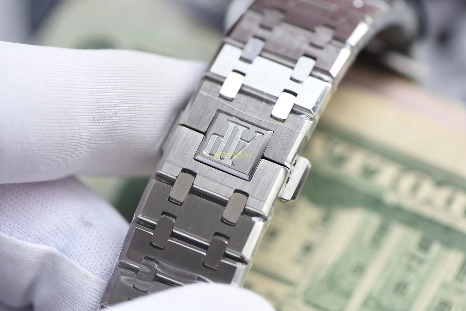  Video analysis Audemars Piguet 皇家橡树系列26331ST.OO.1220ST.01 wrist watches  Perfect  Replica Watches 【OM Factory 皇家橡树计时】 / AP158