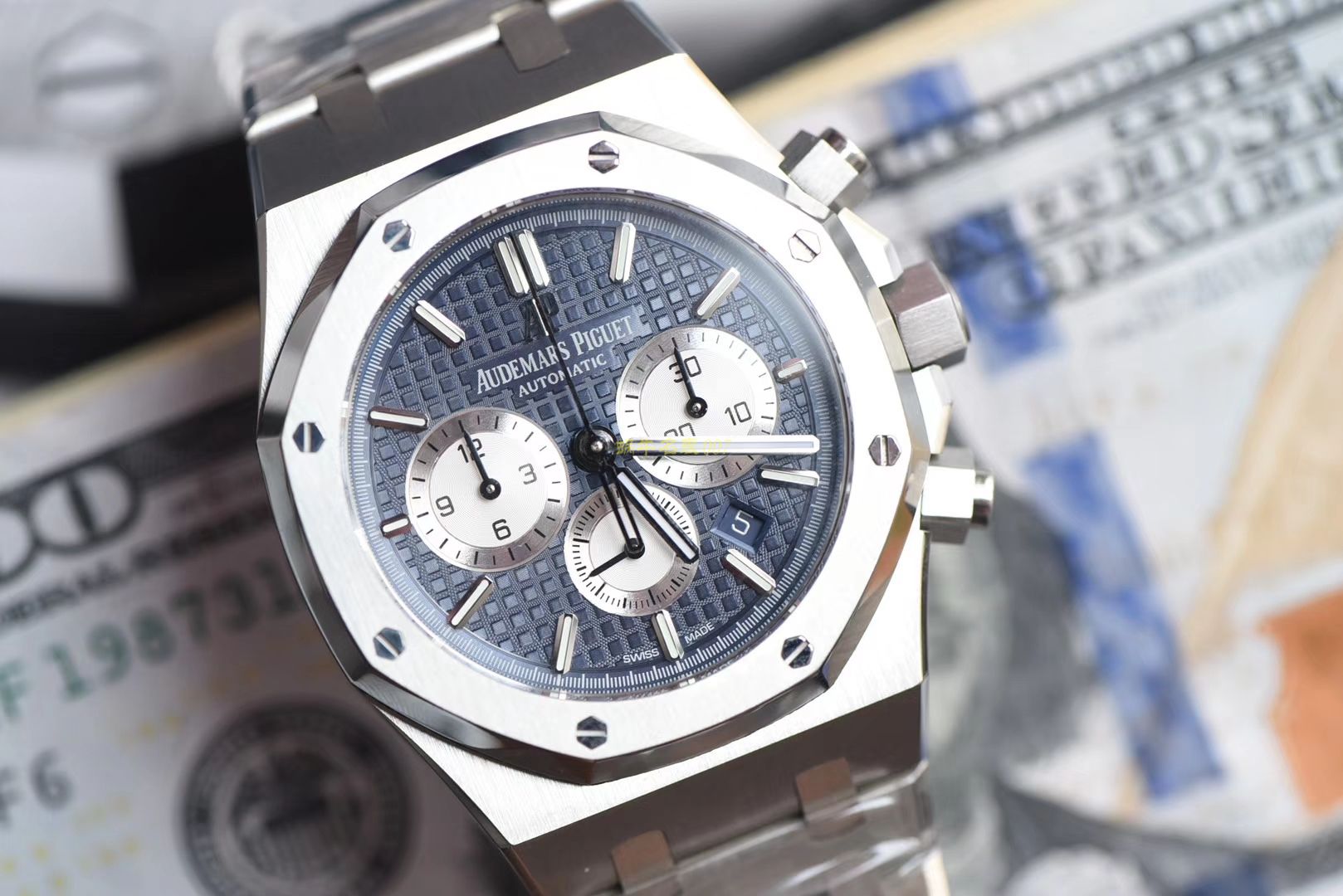  Video analysis Audemars Piguet 皇家橡树系列26331ST.OO.1220ST.01 wrist watches  Perfect  Replica Watches 【OM Factory 皇家橡树计时】 / AP158