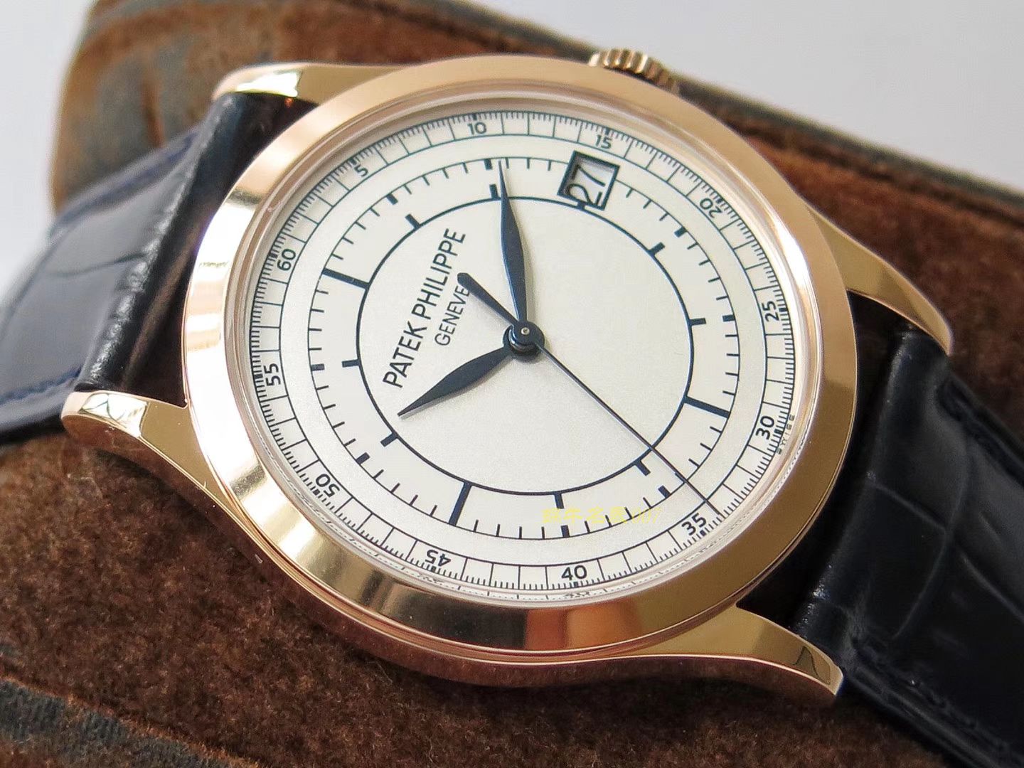 【ZF Perfect  top  Replica 】 PATEK PHILIPPE 古典表系列5296R-001 玫瑰金 wrist watches  / BD237