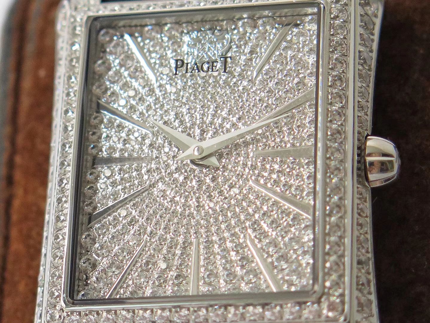 【KZ Perfect  High quality  Replica Watches 】 Piaget BLACK -TIE系列G0A33075 wrist watches  / PT018
