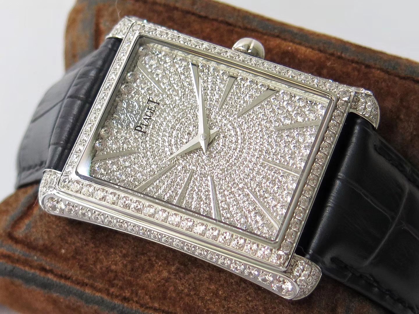 【KZ Perfect  High quality  Replica Watches 】 Piaget BLACK -TIE系列G0A33075 wrist watches  / PT018
