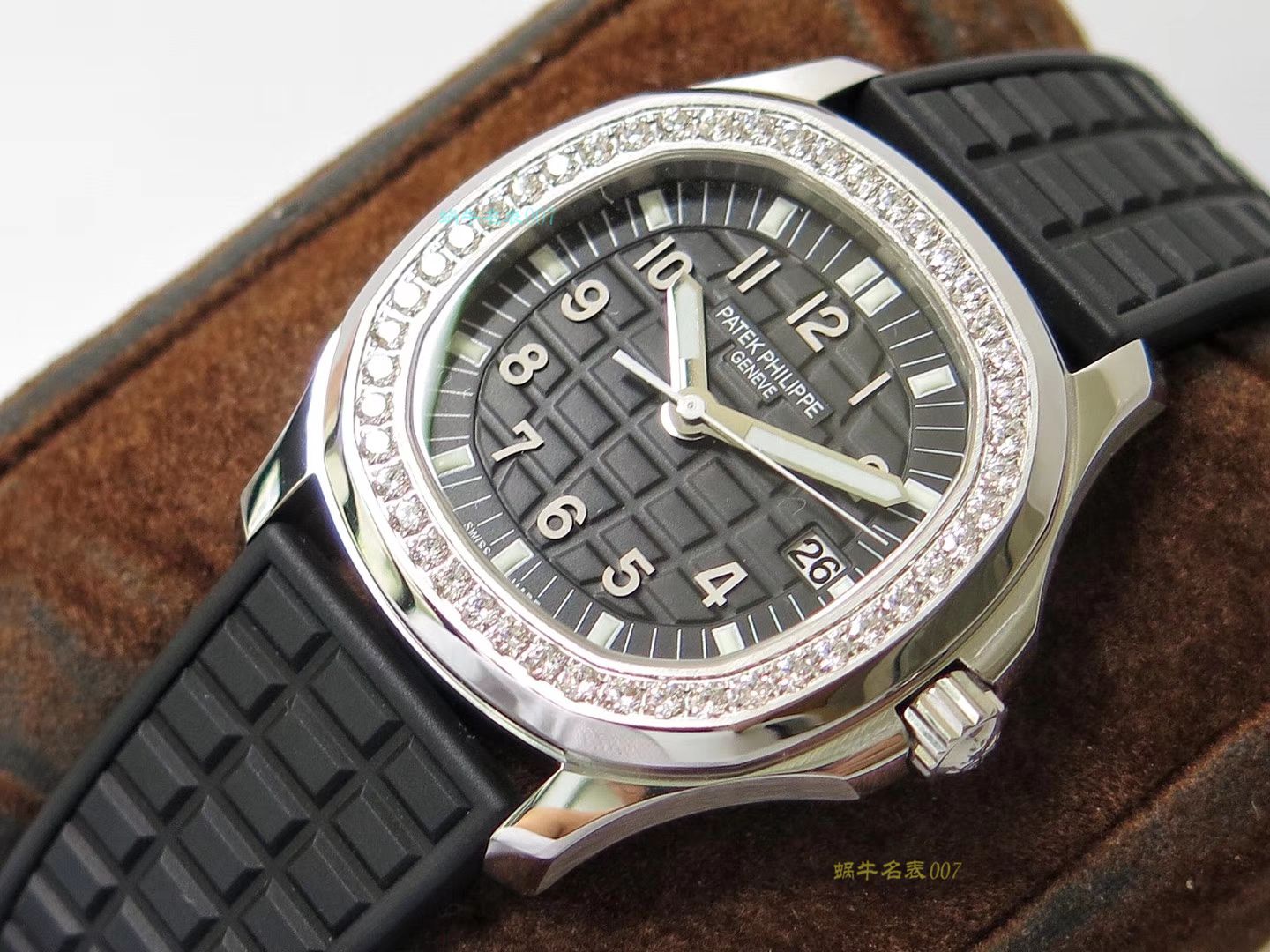【PPF Perfect  High quality  Replica Watches 】 PATEK PHILIPPE AQUANAUT系列5067A-001 不锈钢 wrist watches  Nautilus 女装 / BD262