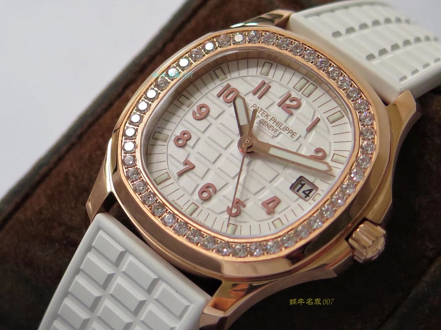 PATEK PHILIPPE PATEK PHILIPPE AQUANAUT系列5068R-010 wrist watches 【PPF Perfect   Replica  PATEK PHILIPPE  Nautilus 女表】 / BD263