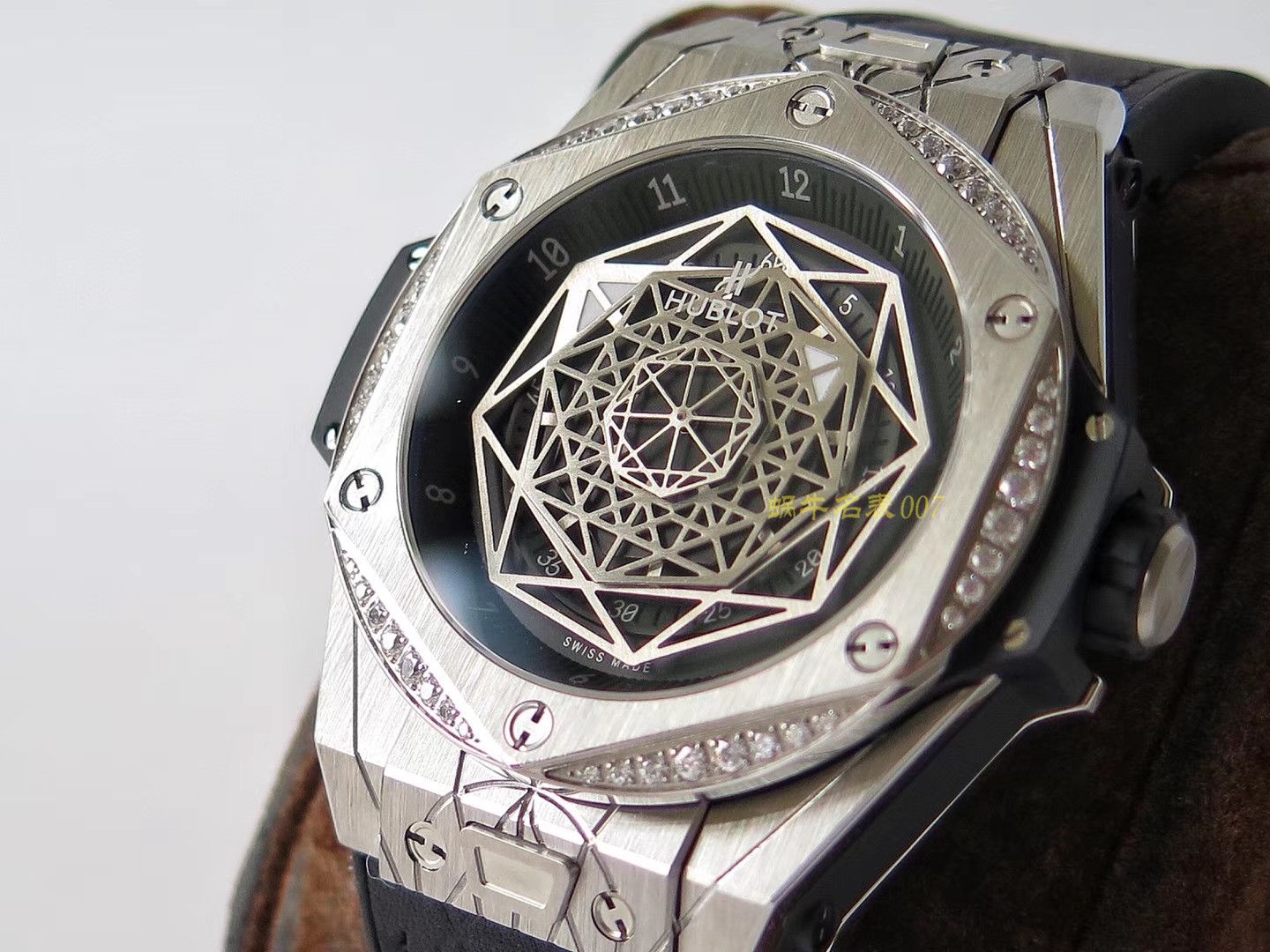 hublot BIG BANG系列415.CX.1112.VR.MXM18 wrist watches 多色可选【TMF Perfect  High quality  Replica Watches 】 / YB067
