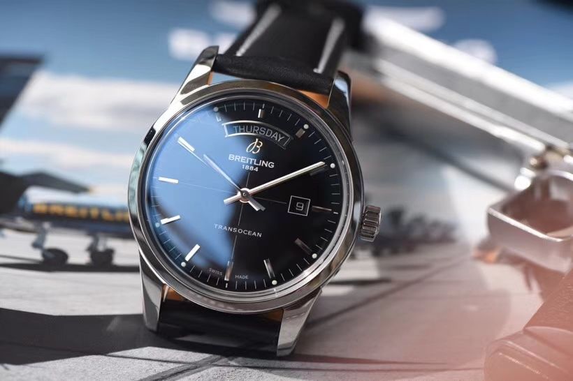 【 Video analysis  Replica 表和正品表的区别】V7出品 Breitling 越洋系列 Day-Date 款超级副本 / BL100