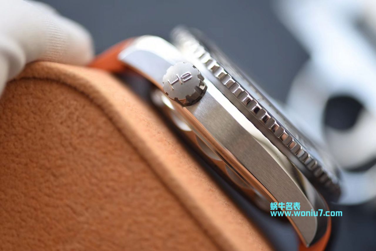 【 Video analysis  Replica 表与真表的区别？什么叫 Replica 表】VS Factory OMEGAOMEGA Replica 表海洋宇宙600米“四分之一橙” wrist watches  / M389