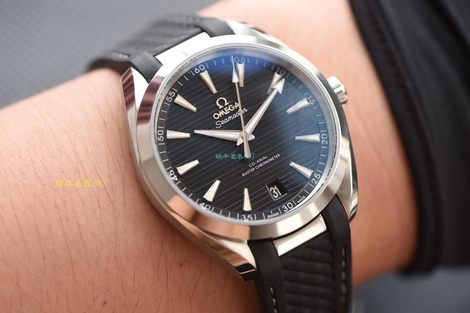 【OMEGA Replica 表价格】 Video analysis 3S Factory OMEGA Seamaster 系列220.12.41.21.02.002，220.12.41.21.06.001等多色横纹 wrist watches  / M387