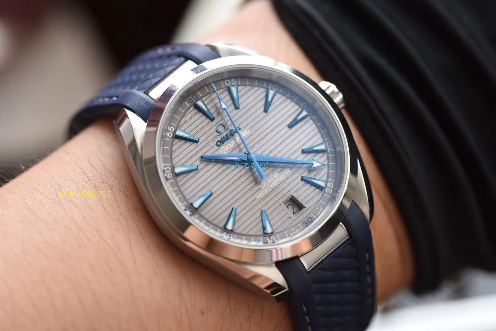 【OMEGA Replica 表价格】 Video analysis 3S Factory OMEGA Seamaster 系列220.12.41.21.02.002，220.12.41.21.06.001等多色横纹 wrist watches  / M387