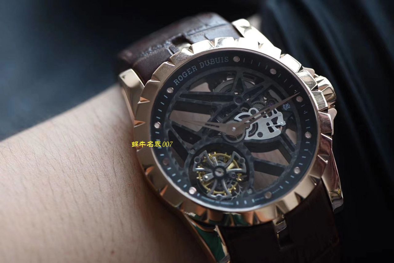 爱马仕女表独家实拍 鳄鱼皮H系列 中号爱马仕HEURE H系列W036819WW00 wrist watches  / HH03