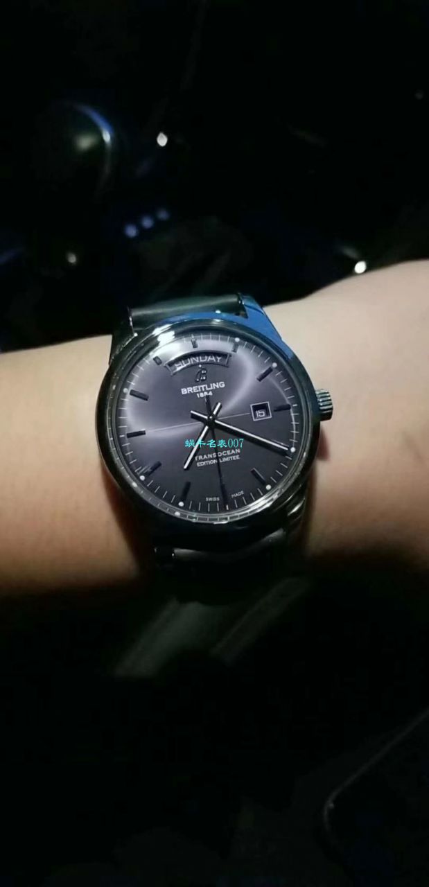 【 Video analysis  Replica 表和正品表的区别】V7出品 Breitling 越洋系列 Day-Date 款超级副本 / BL100
