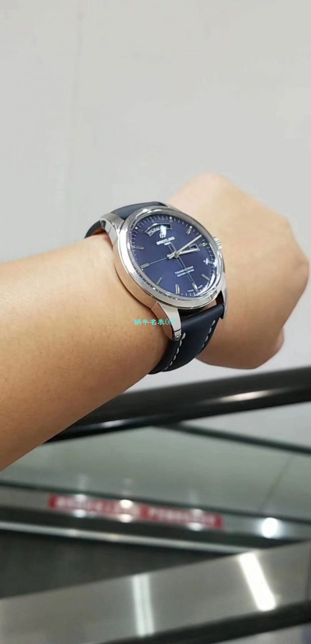 【 Video analysis  Replica 表和正品表的区别】V7出品 Breitling 越洋系列 Day-Date 款超级副本 / BL100