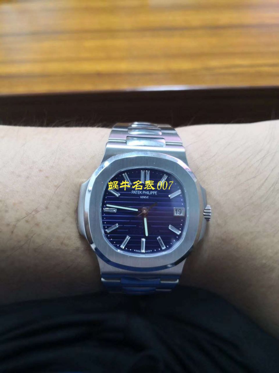 【独家视频测评PF Perfect  High quality  Replica Watches 】 PATEK PHILIPPE 运动系列5711/1A 010 不锈钢 wrist watches ( Nautilus ) / BDC0156