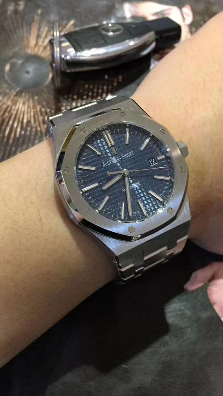  Video analysis Audemars Piguet 皇家橡树系列15400ST.OO.1220ST.02 wrist watches  top  Replica Watches 【JF标杆神器 15400超强＂V5＂升级版强势出击】 / AP022MM