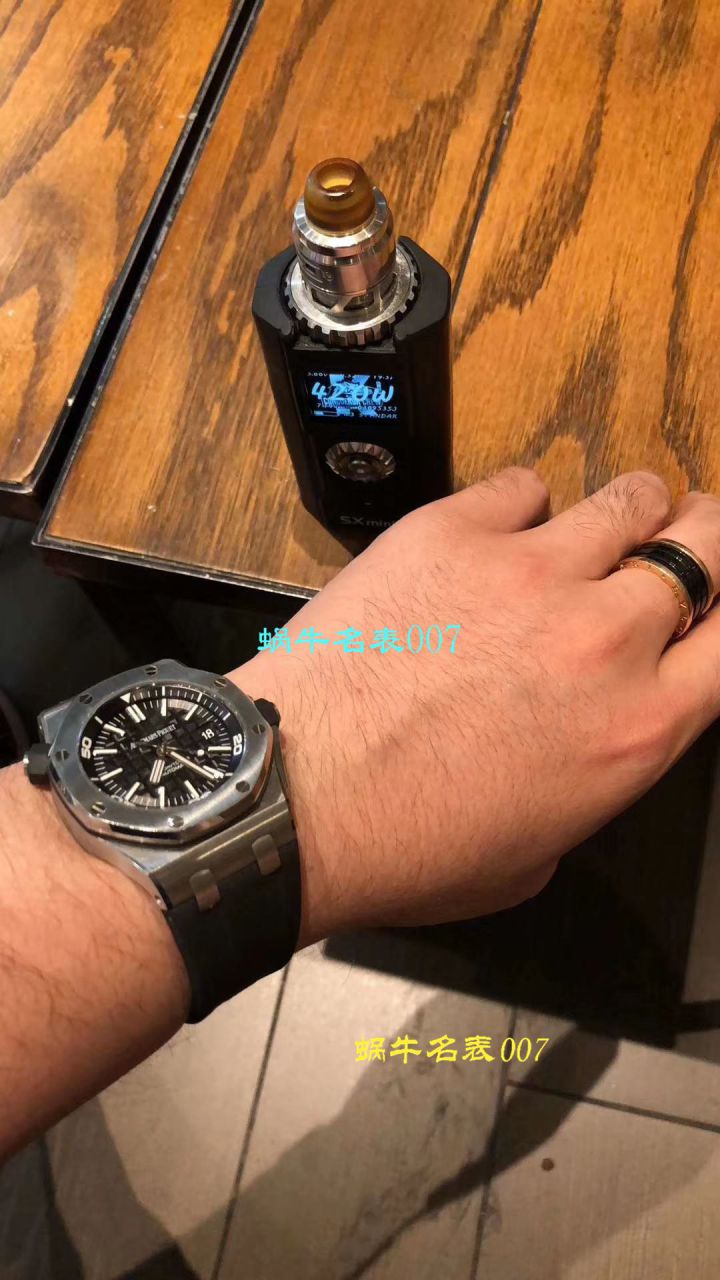 【独家视频测评JF Perfect  High quality  Replica Watches 】Audemars Piguet  Royal Oak Offshore 系列15710ST.OO.A002CA.01 wrist watches  / AP031B
