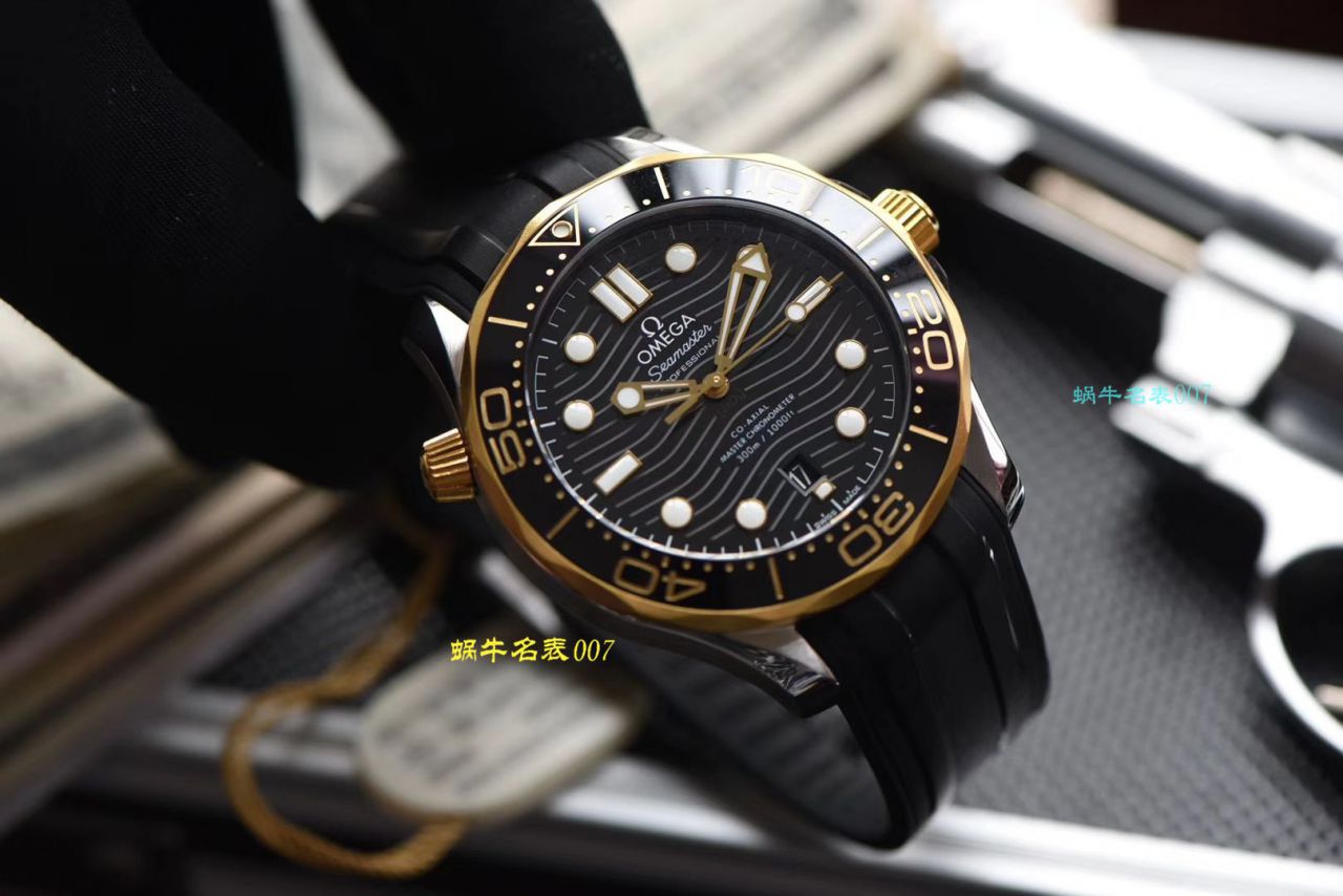 VS Factory OMEGA新 Seamaster 300M间黄金 top  Replica Copy  Watches 210.22.42.20.01.001 wrist watches  / M602