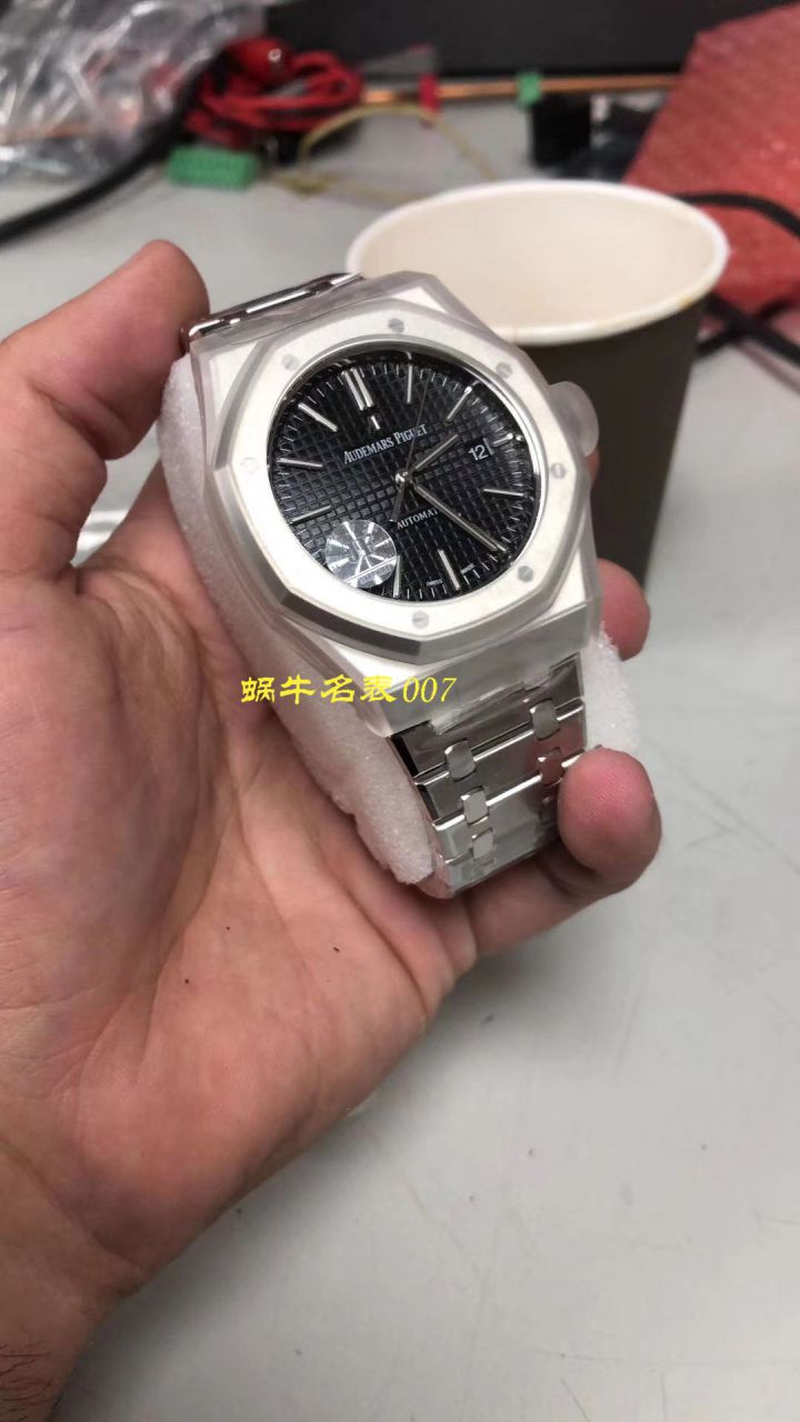 【视频测评JF Factory 1:1 Replica Watches 】Audemars Piguet 皇家橡树系列15400ST.OO.1220ST.03《黑盘》 wrist watches   / AP023