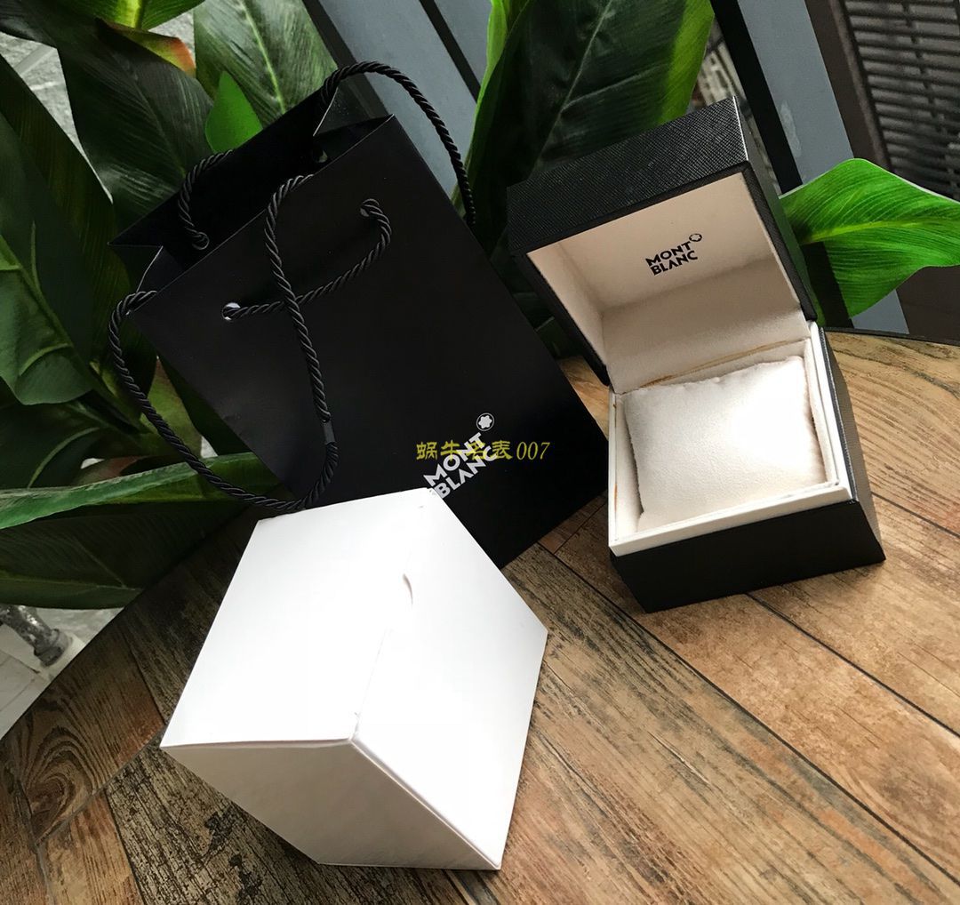 【渠道原单MONTBLANC】万宝龙4810系列U0115937、U0115936 wrist watches  / M019