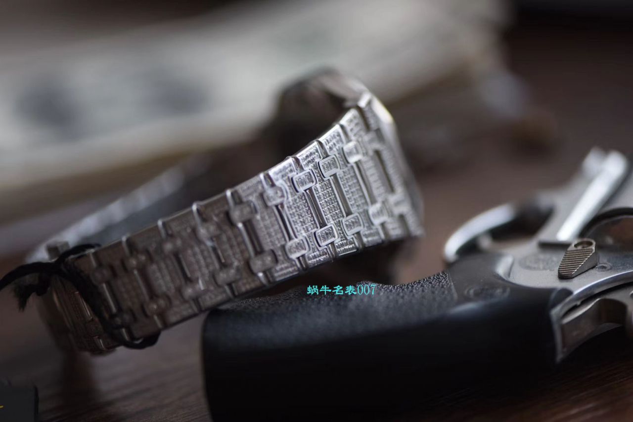 【TZ Factory  Replica 表】Audemars Piguet 皇家橡树系列 Replica 15402OR.ZZ.D003CR.01，15202BC.ZZ.1241BC.01 wrist watches  / AP178