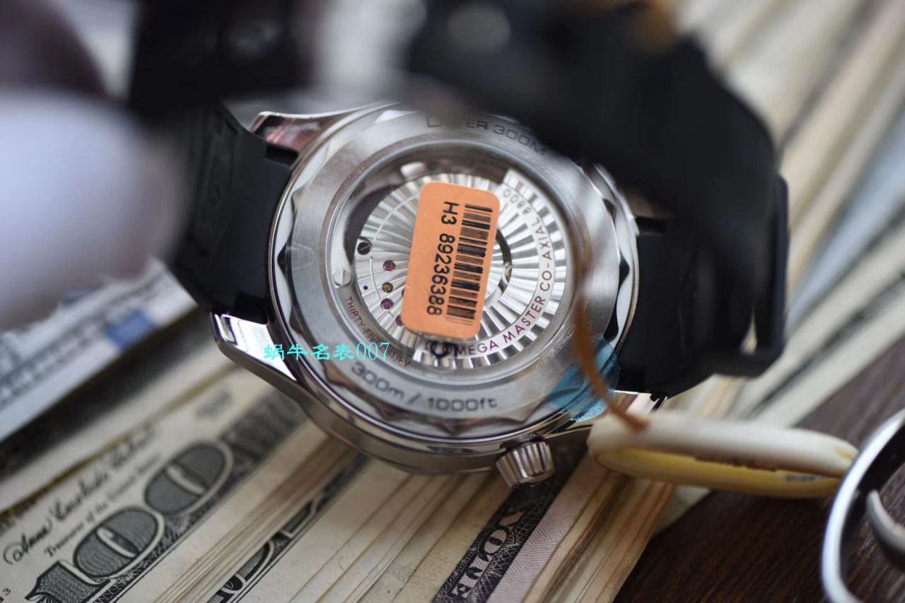 VS Factory OMEGA Seamaster Omega白 Composite 面盘300m Replica Copy 210.32.42.20.04.001 wrist watches  / M616
