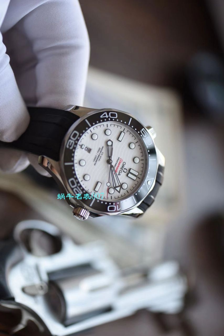 VS Factory OMEGA Seamaster Omega白 Composite 面盘300m Replica Copy 210.32.42.20.04.001 wrist watches  / M616