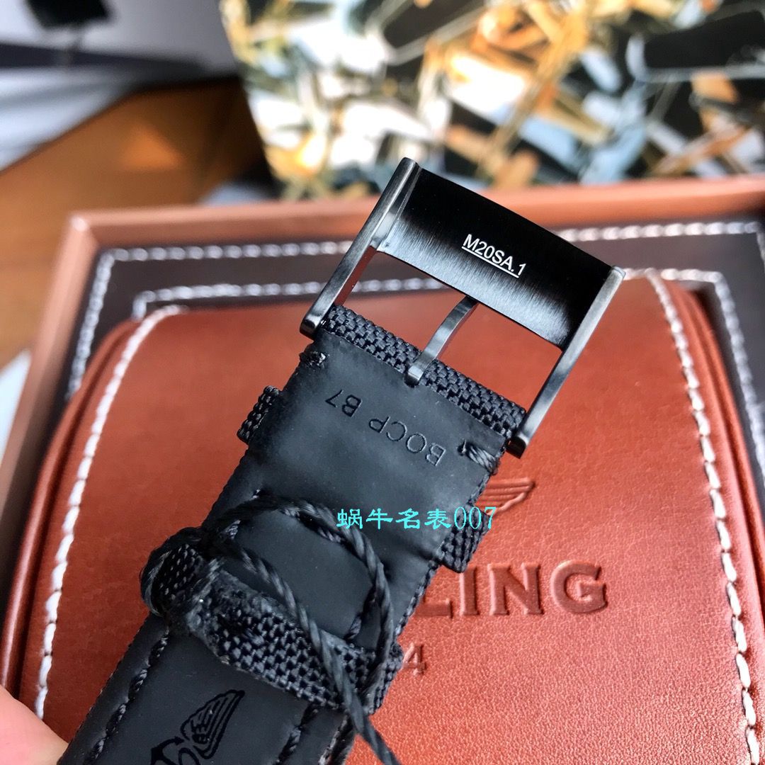 【渠道原单Breitling黄狼】 Breitling 复仇者系列M17331E2|I530|109W|M20BASA.1 wrist watches  / BL113