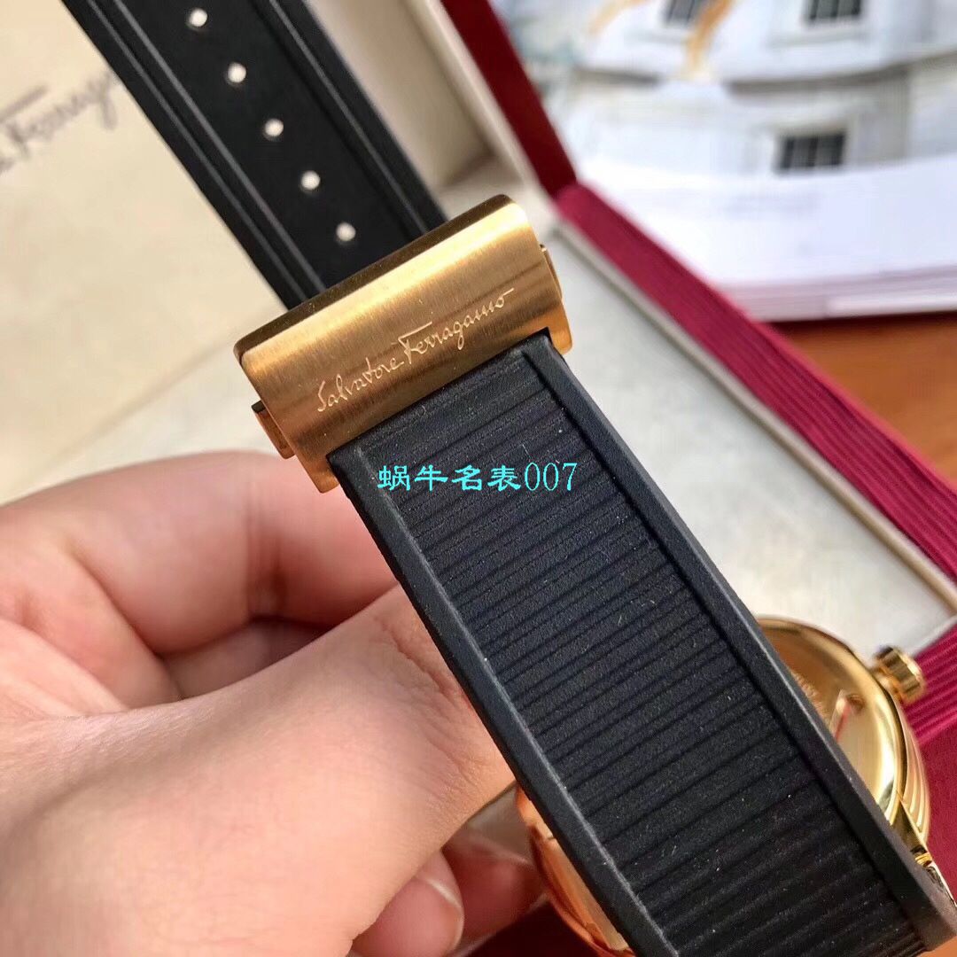 【渠道原单】菲拉格慕最新款计时石英男表这款类似AP的 watchcase 设计 / FEL013