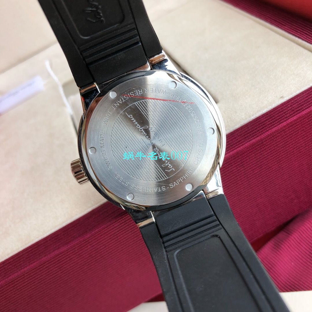【渠道原单】菲拉格慕最新款计时石英男表这款类似AP的 watchcase 设计 / FEL013