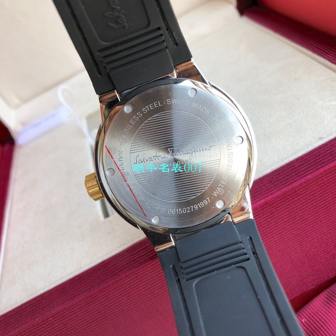 【渠道原单】菲拉格慕最新款计时石英男表这款类似AP的 watchcase 设计 / FEL013