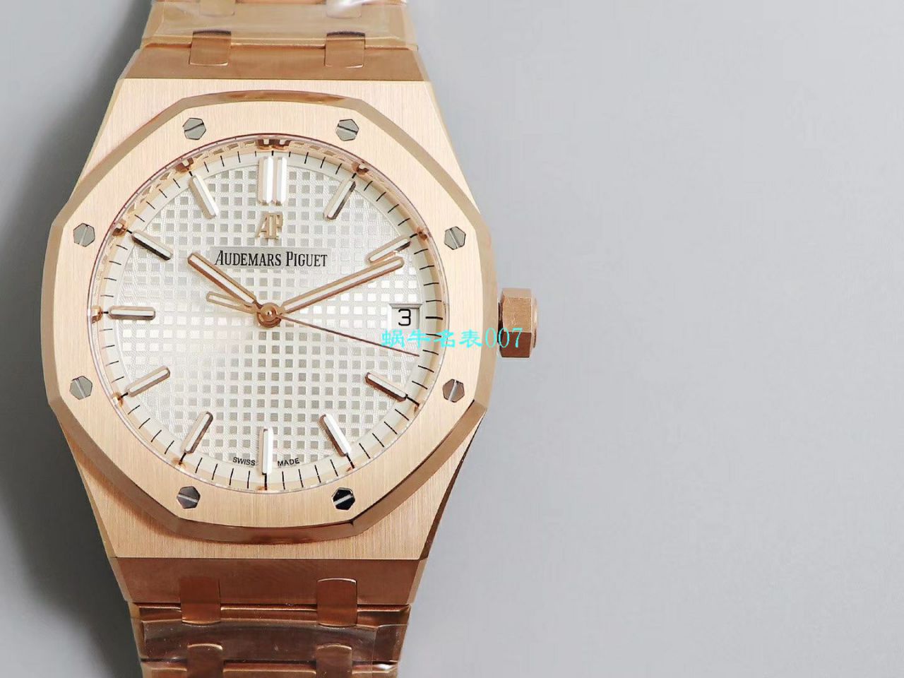 【OM Factory Audemars Piguet Replica Copy 表】Audemars Piguet 皇家橡树系列15500OR.OO.1220OR.01，15500OR.OO.D002CR.01 wrist watches  / AP181