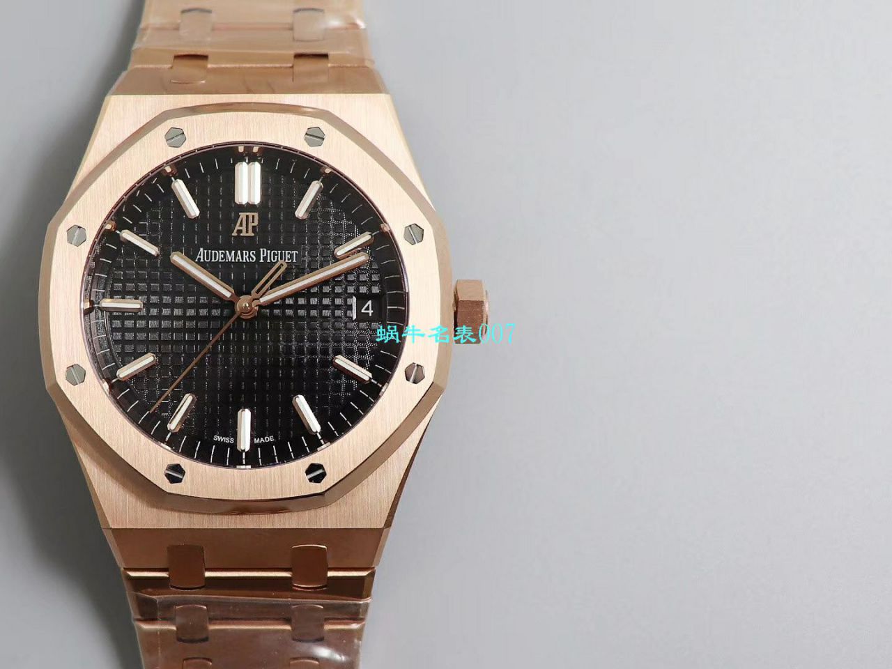 【OM Factory Audemars Piguet Replica Copy 表】Audemars Piguet 皇家橡树系列15500OR.OO.1220OR.01，15500OR.OO.D002CR.01 wrist watches  / AP181