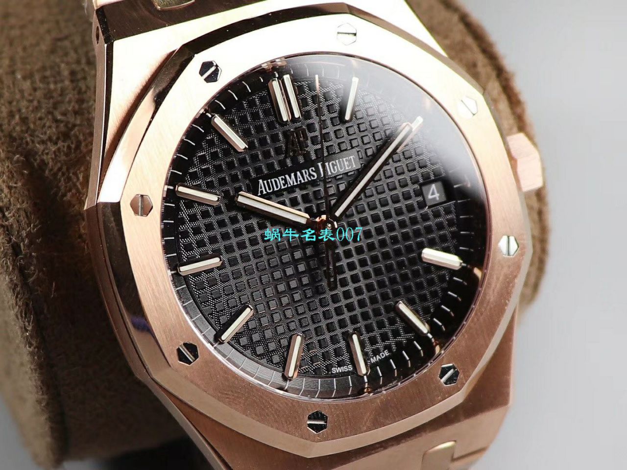 【OM Factory Audemars Piguet Replica Copy 表】Audemars Piguet 皇家橡树系列15500OR.OO.1220OR.01，15500OR.OO.D002CR.01 wrist watches  / AP181