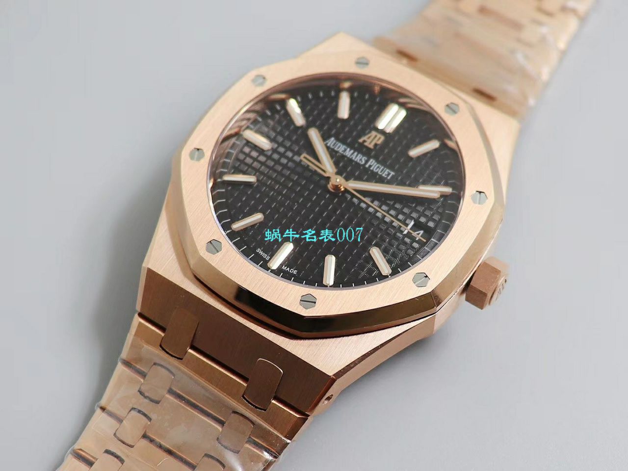 【OM Factory Audemars Piguet Replica Copy 表】Audemars Piguet 皇家橡树系列15500OR.OO.1220OR.01，15500OR.OO.D002CR.01 wrist watches  / AP181