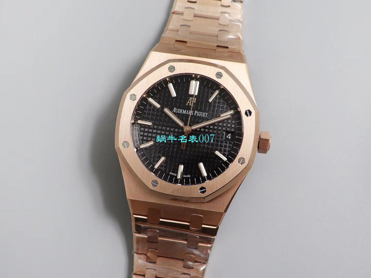 【OM Factory Audemars Piguet Replica Copy 表】Audemars Piguet 皇家橡树系列15500OR.OO.1220OR.01，15500OR.OO.D002CR.01 wrist watches  / AP181