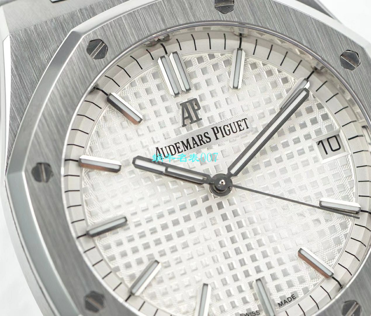 【OM Factory  Replica Copy 表】Audemars Piguet 皇家橡树系列15500ST.OO.1220ST.01，15500ST.OO.1220ST.02，15500ST.OO.1220ST.03 wrist watches  / AP180