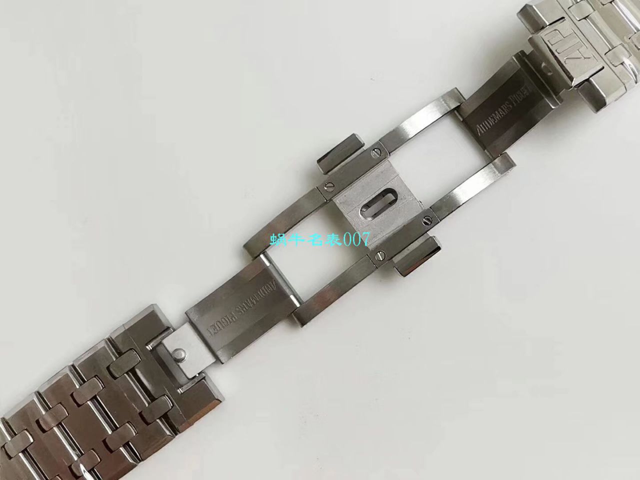 【OM Factory  Replica Copy 表】Audemars Piguet 皇家橡树系列15500ST.OO.1220ST.01，15500ST.OO.1220ST.02，15500ST.OO.1220ST.03 wrist watches  / AP180