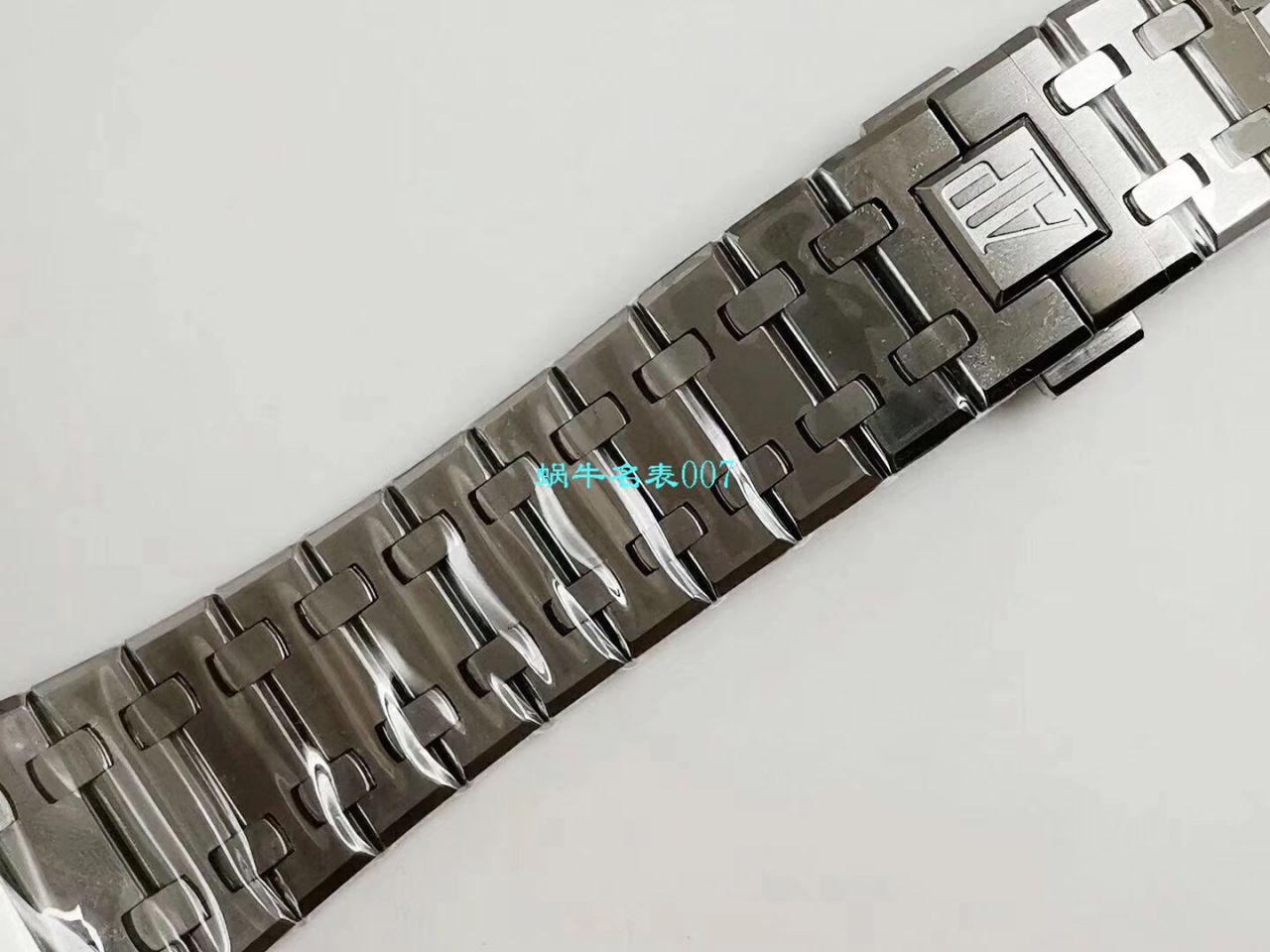 【OM Factory  Replica Copy 表】Audemars Piguet 皇家橡树系列15500ST.OO.1220ST.01，15500ST.OO.1220ST.02，15500ST.OO.1220ST.03 wrist watches  / AP180