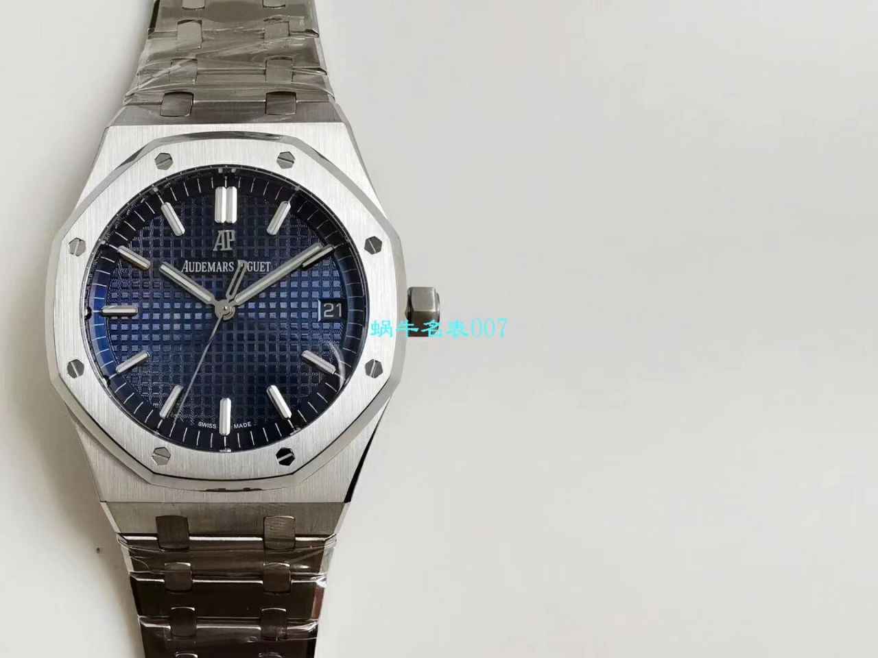 【OM Factory  Replica Copy 表】Audemars Piguet 皇家橡树系列15500ST.OO.1220ST.01，15500ST.OO.1220ST.02，15500ST.OO.1220ST.03 wrist watches  / AP180