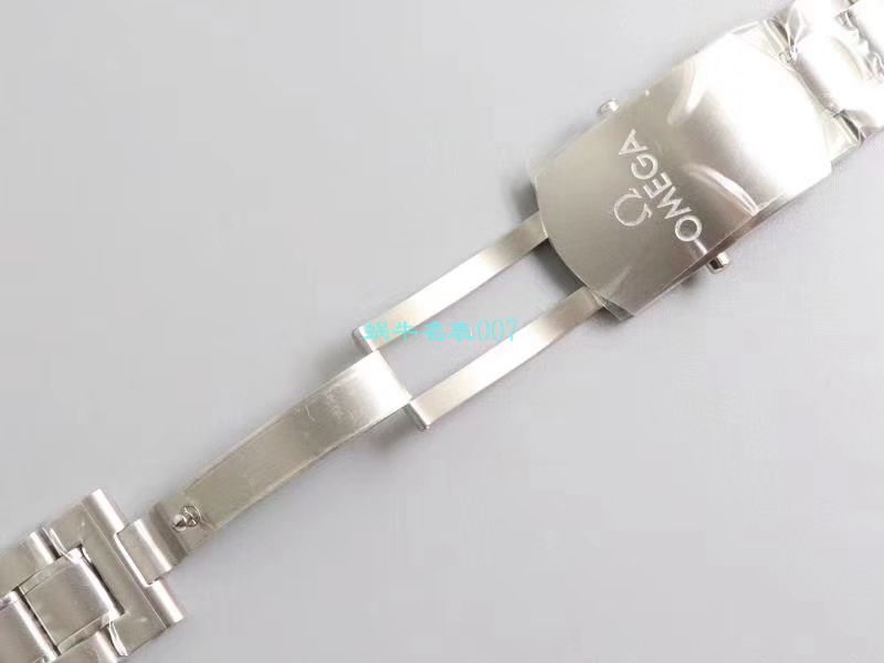OM Factory OMEGA赛车计时码表【SPEEDMASTER】超霸 Replica Copy  Watches 329.30.44.51.01.002，329.33.44.51.01.001 wrist watches  / M633