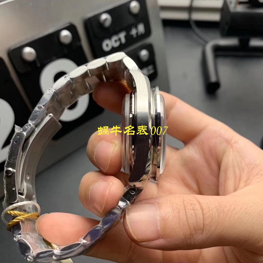 OM Factory OMEGA赛车计时码表【SPEEDMASTER】超霸 Replica Copy  Watches 329.30.44.51.01.002，329.33.44.51.01.001 wrist watches  / M633