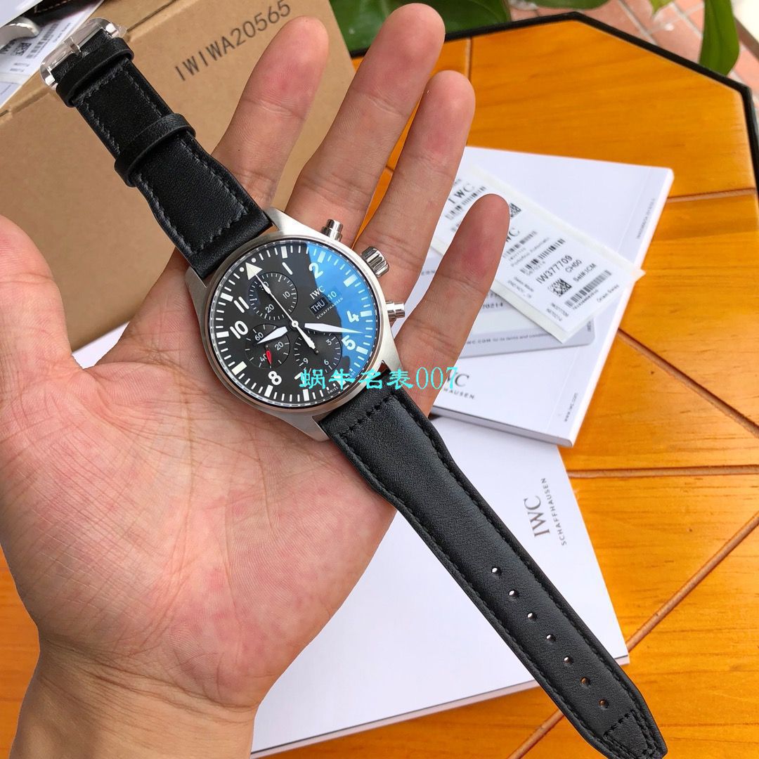 【视频测评新‎款首发‎！硬货！渠‎道出‎口订​单​！原单】IWC IWC 表飞行员系列IW377726 wrist watches  / WG511