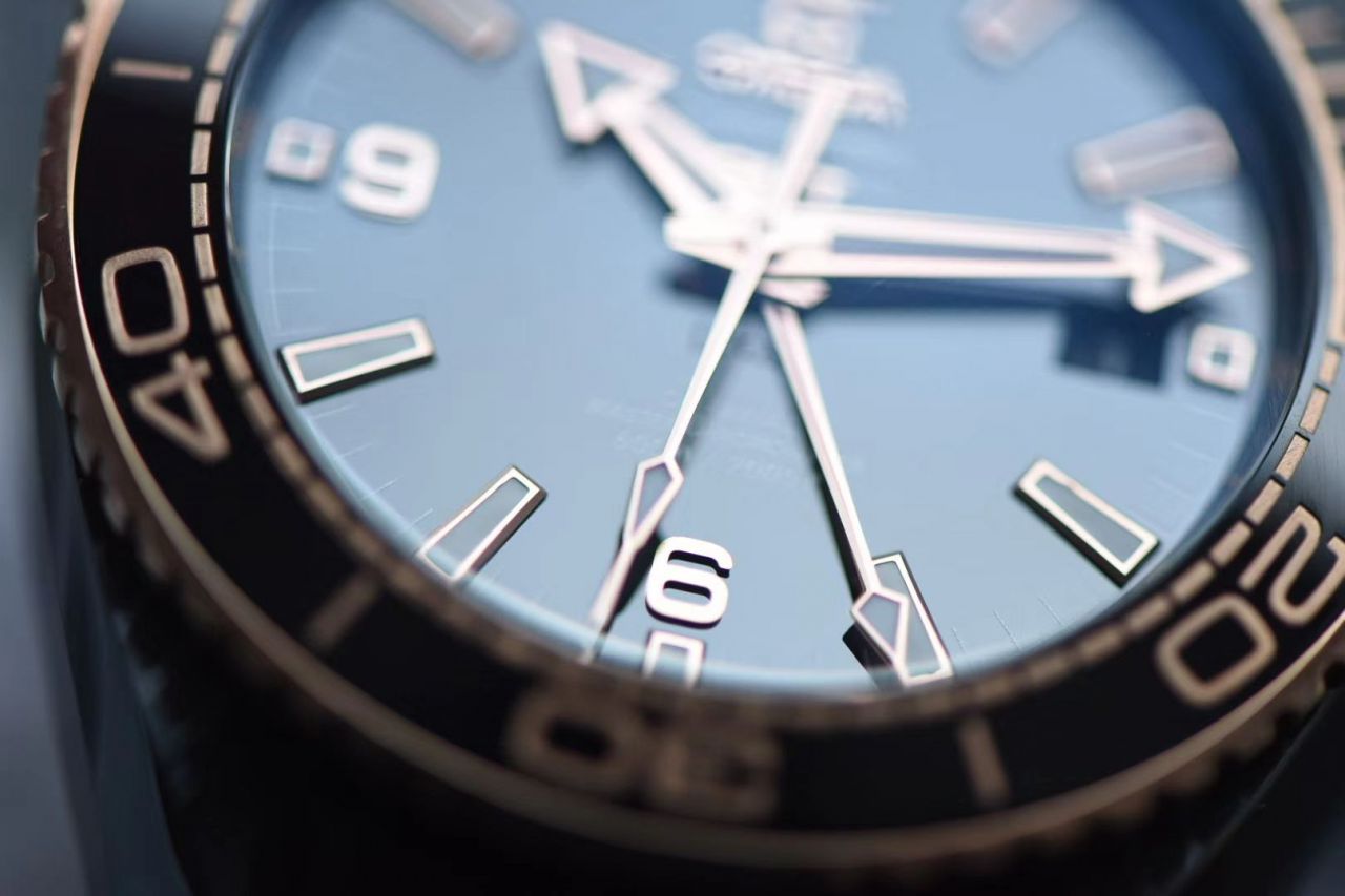 VS Factory OMEGA Seamaster 深海之黑全 Composite  top  Replica OMEGA Watches 215.63.46.22.01.001 wrist watches  / M609