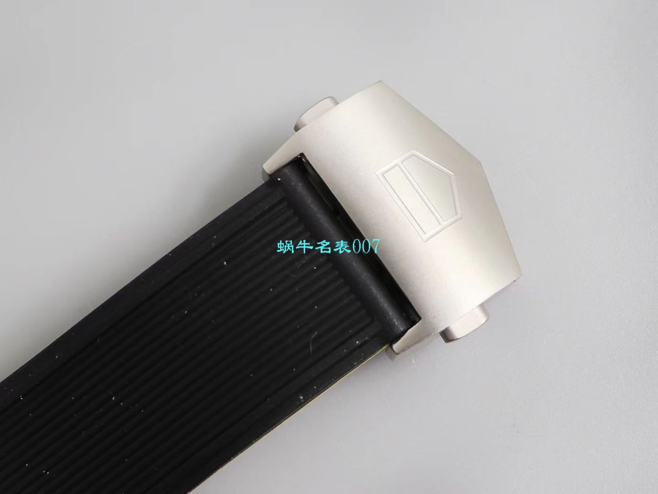 【V6 Factory  High quality  Replica Watches 】 TAG Heuer 竞潜300米系列WAY208B.FC6382，WAY201A.FT6069 wrist watches  / TG083