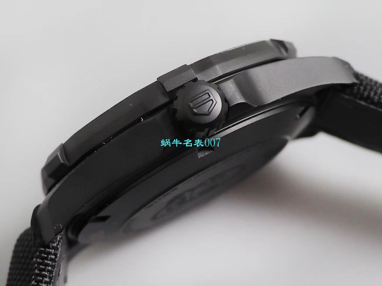 TB Factory  Replica 表 TAG Heuer 竞潜300米WBD218A.FC6445，WBD218C.FC6447，WBD218B.FC6446 wrist watches  / TG085
