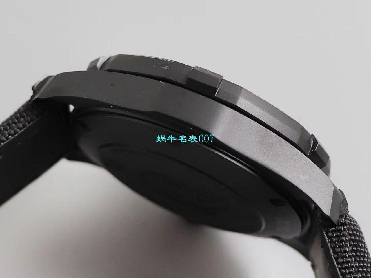 TB Factory  Replica 表 TAG Heuer 竞潜300米WBD218A.FC6445，WBD218C.FC6447，WBD218B.FC6446 wrist watches  / TG085