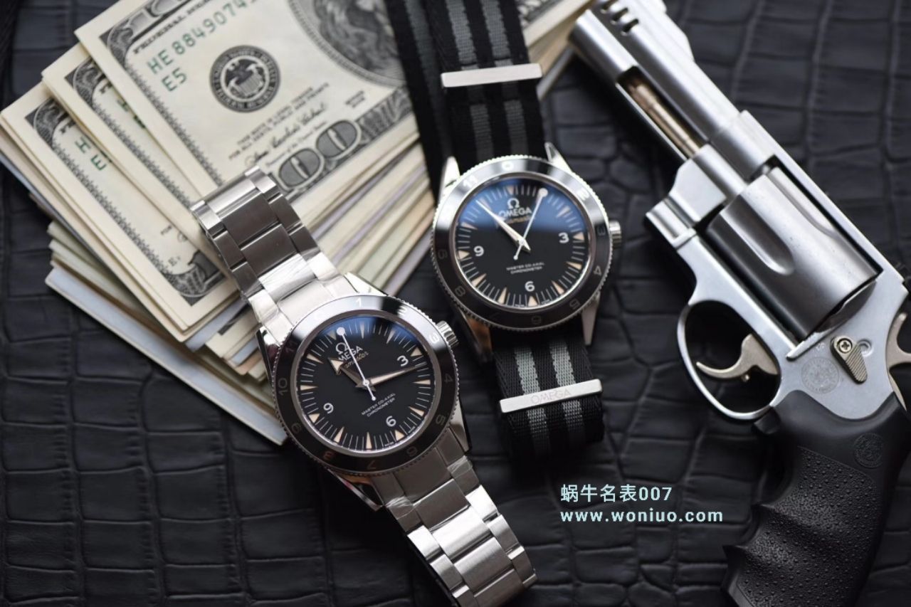  Video analysis VS Factory  top  Replica OMEGAOMEGA  Seamaster 300米233.32.41.21.01.001幽灵党 007限量版 wrist watches  / M011VS