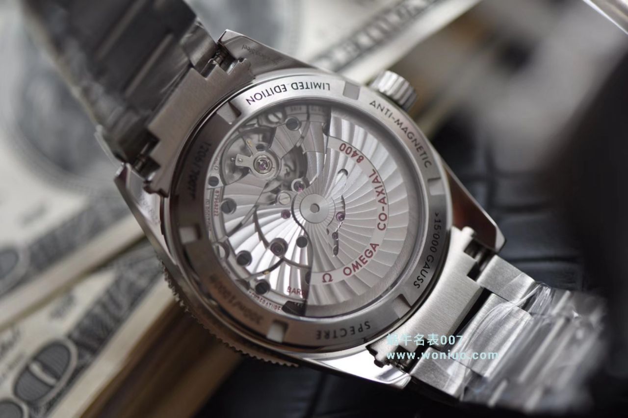  Video analysis VS Factory  top  Replica OMEGAOMEGA  Seamaster 300米233.32.41.21.01.001幽灵党 007限量版 wrist watches  / M011VS