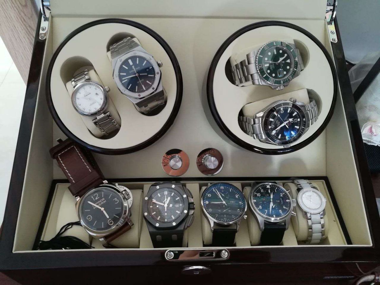  Video analysis JF Factory 官网 Replica Copy Audemars Piguet  Royal Oak Offshore 系列26405CE.OO.A002CA.02 wrist watches  / AP125JF