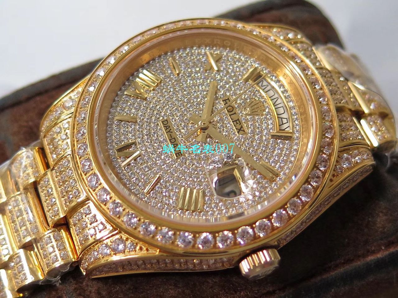 TW Factory  High quality  Replica  Rolex 帝皇版最豪Day date II系列 Day-Date 型密镶钻特别款 wrist watches  / R355