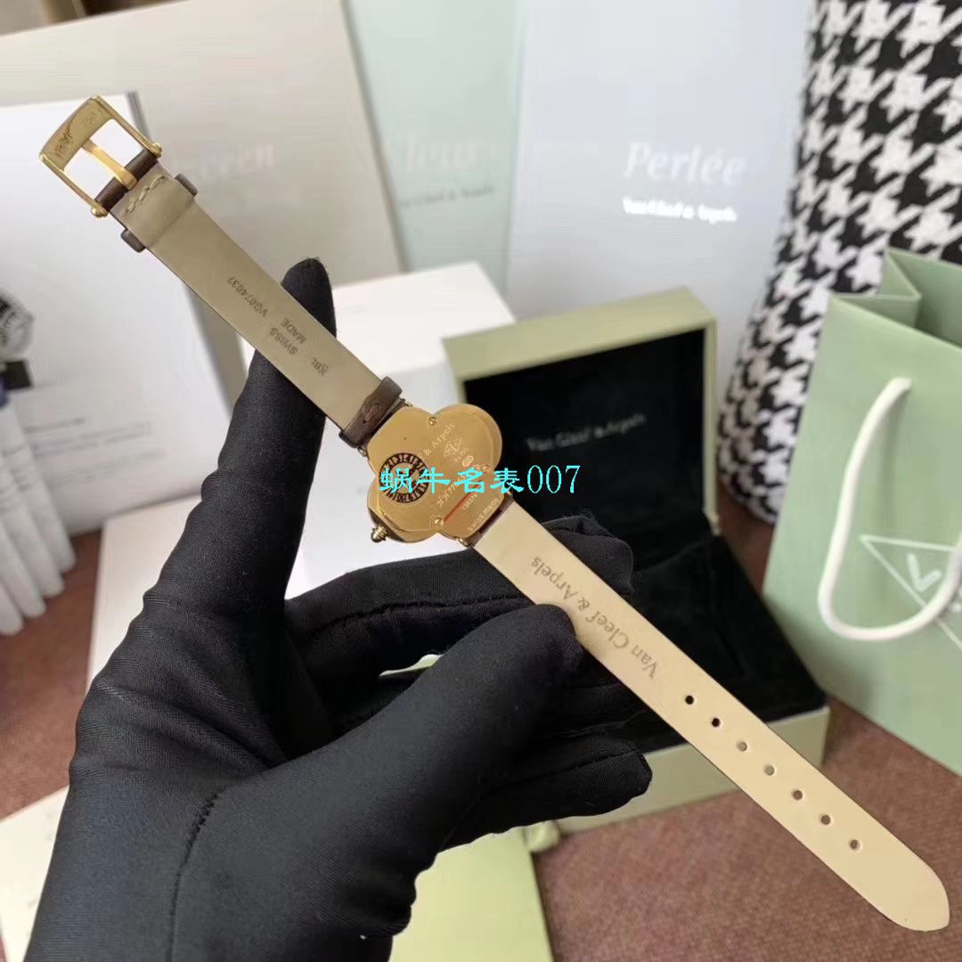 V&A Factory 2020年最新款 Replica 女表梵克雅宝ALHAMBRA系列VCARO8WT00,VCARO8SF00 wrist watches  / VCA09