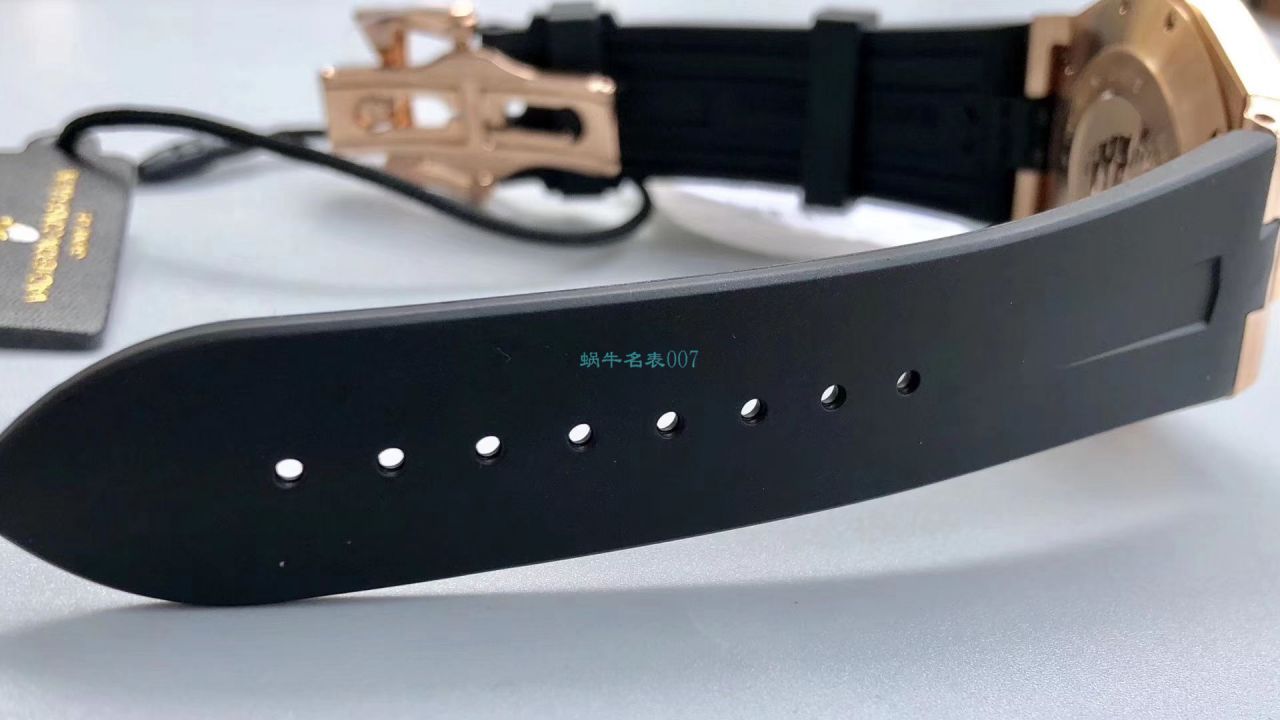 8F Factory  High quality  Replica Copy Vacheron Constantin   Overseas 系列47040/000R-9666 wrist watches  / JS211